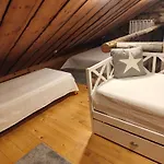 Isokelo Log Alpstuga Salla