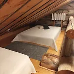 Isokelo Log Alpstuga