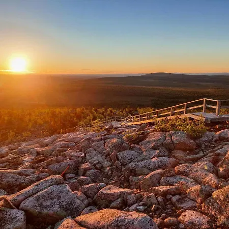 Isokelo Log Chalet Salla