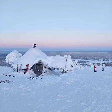伊索克罗罗格公寓 * 萨拉