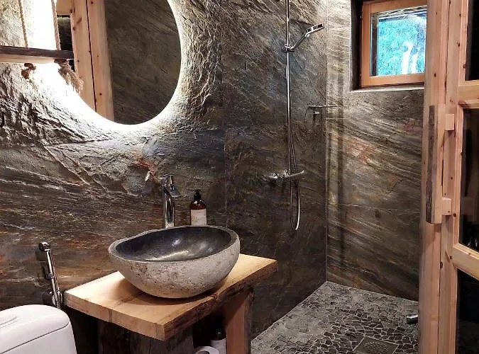 Alpstuga Isokelo Log