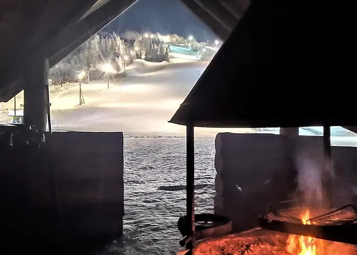 Isokelo Log Alpstuga